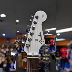 Fender Aerodyne II Stratocaster HSS Arctic White with Gig Bad (Secondhand)